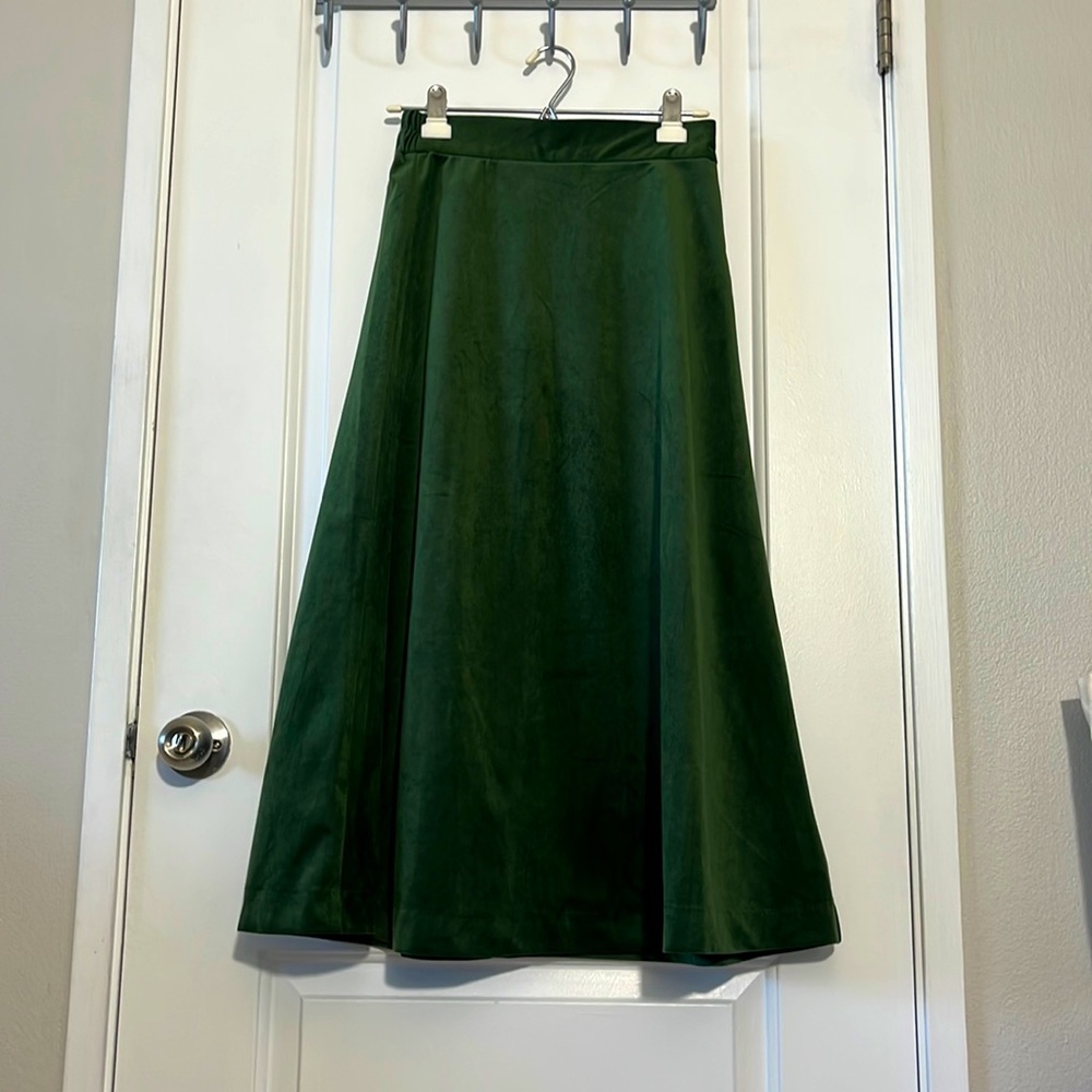 Japanese velvet green skirt, brand new